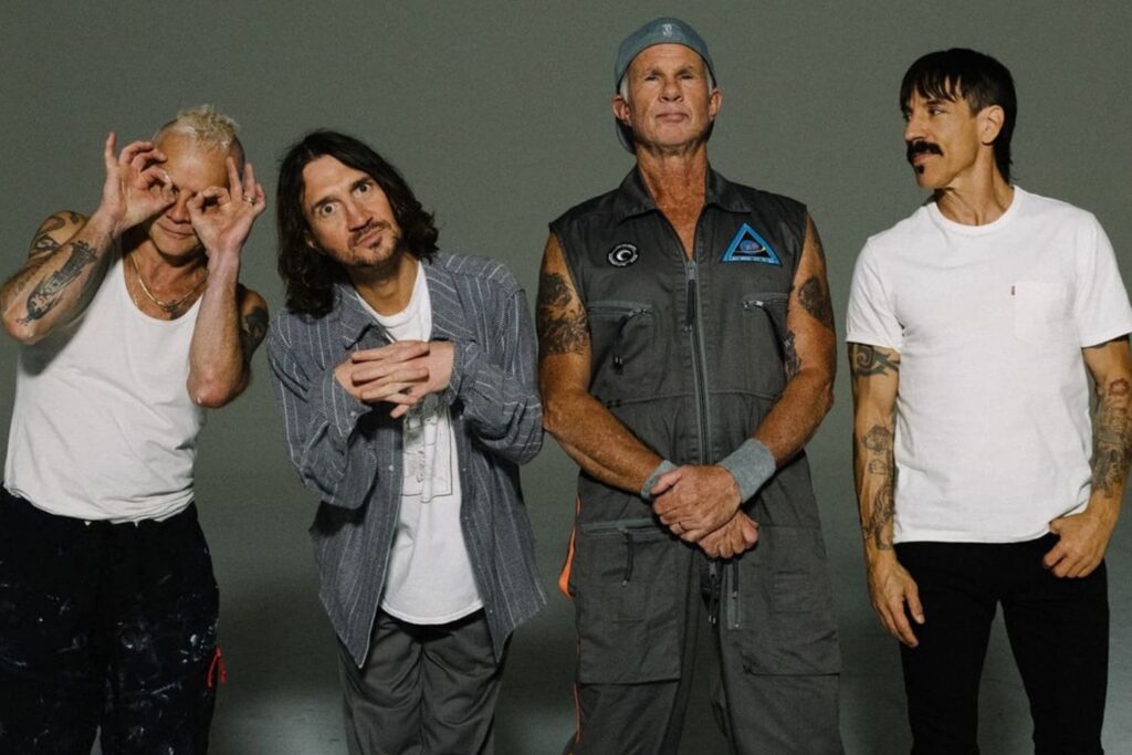 Red Hot Chili Peppers perform rare 1980s tracks at Los Angeles benefit concert