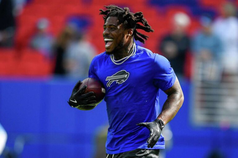 Serial spitter? 49ers' Kyle Juszczyk says C.J. Gardner-Johnson spit on him in 2025